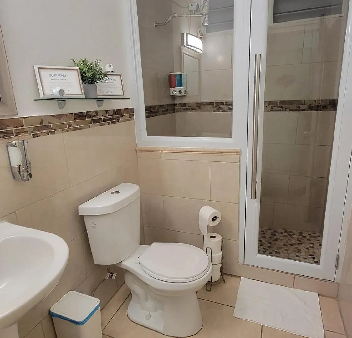 Koral De Alejandro Beach House- 3 Bedrooms House Rincon