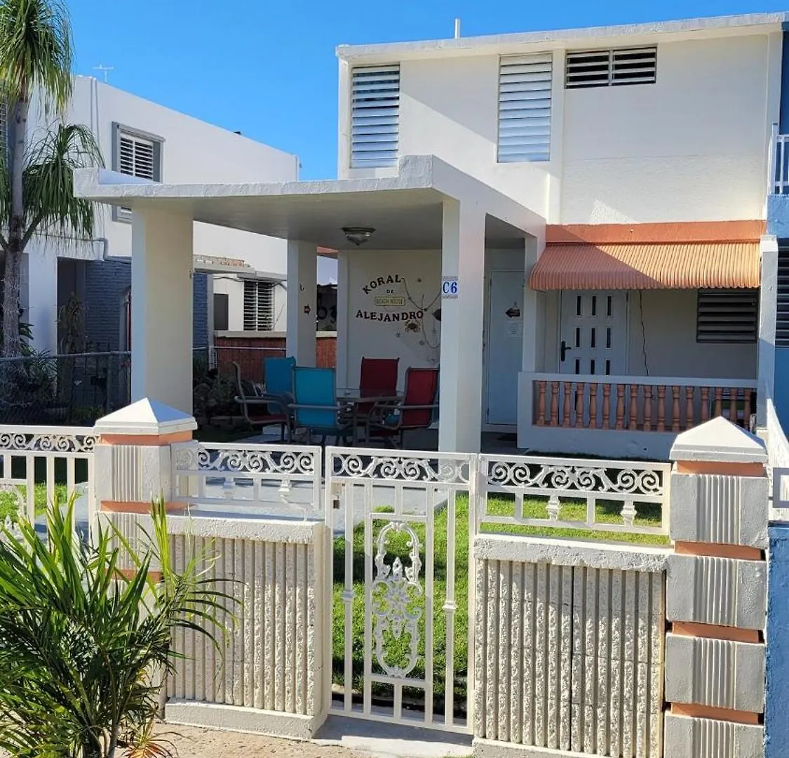 Koral De Alejandro Beach House- 3 Bedrooms House Rincon